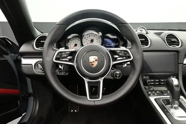 2025 Porsche 718 Boxster S