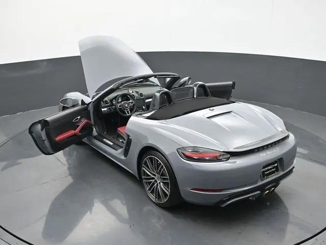 2025 Porsche 718 Boxster S