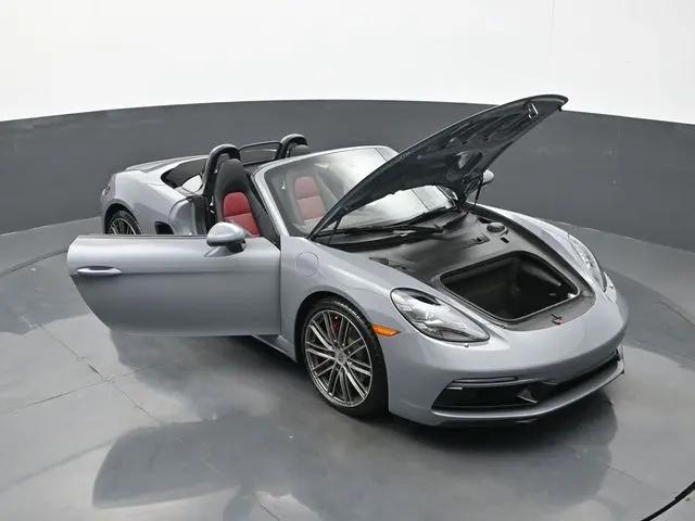 2025 Porsche 718 Boxster S