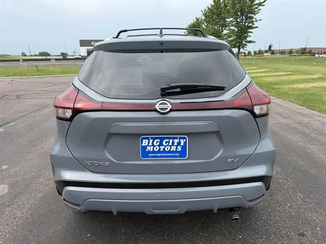 2021 Nissan Kicks SV Xtronic CVT