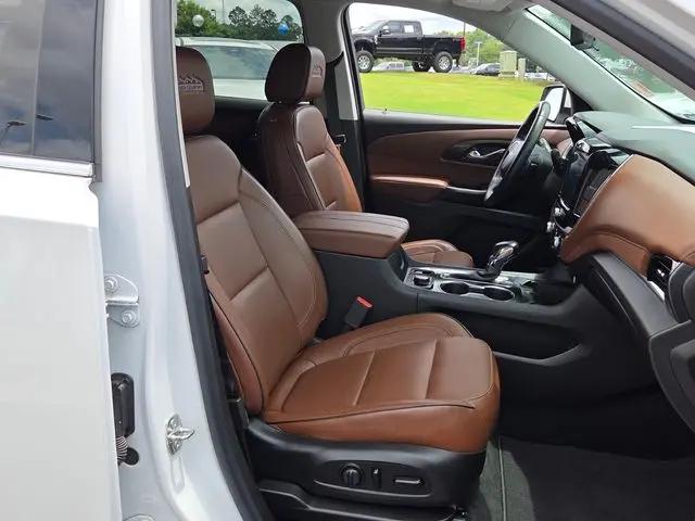 2021 Chevrolet Traverse FWD High Country