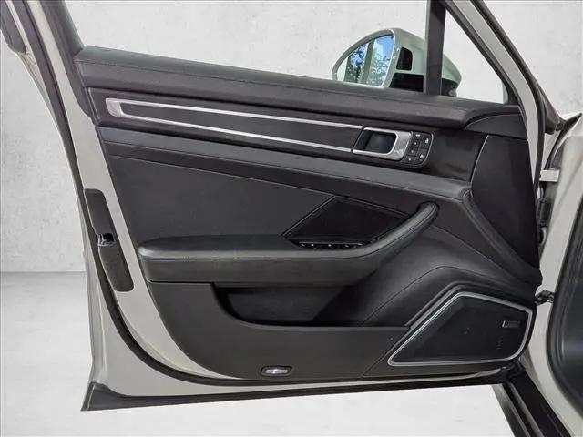 2023 Porsche Panamera Platinum Edition