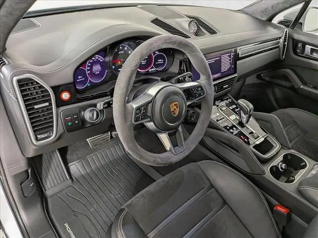2023 Porsche Cayenne GTS