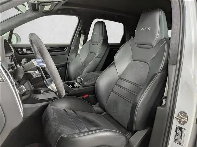2023 Porsche Cayenne GTS