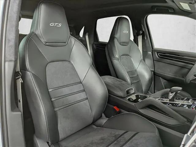 2023 Porsche Cayenne GTS