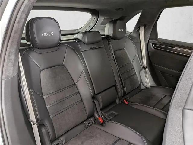 2023 Porsche Cayenne GTS