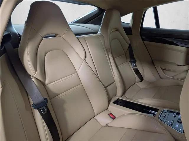 2023 Porsche Panamera 4S