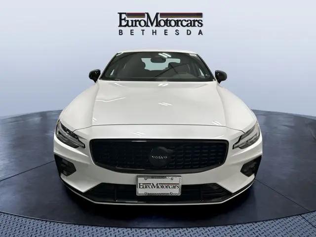 2023 Volvo S60 B5 Plus Black Edition