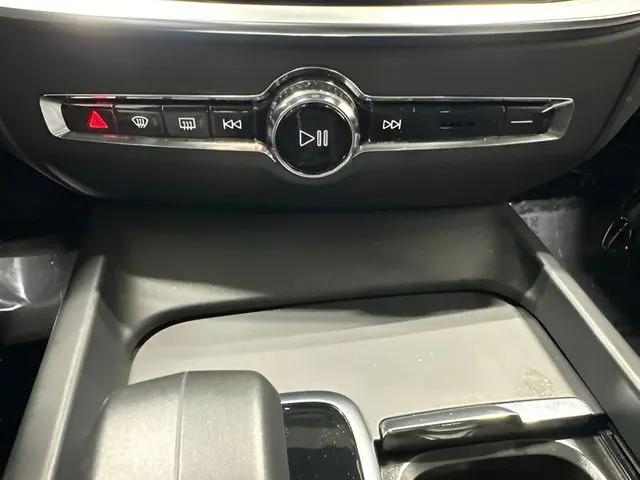 2023 Volvo S60 B5 Plus Black Edition