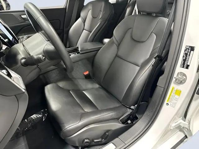 2023 Volvo S60 B5 Plus Black Edition