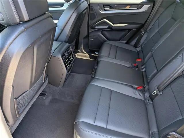 2024 Porsche Cayenne Cayenne