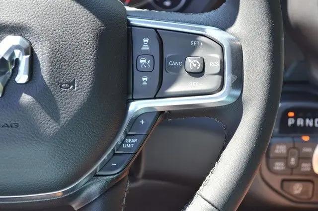 2026 Ram 1500 Laramie Crew Cab 4x4 5'7" Box