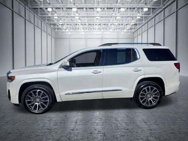 2022 GMC Acadia AWD Denali