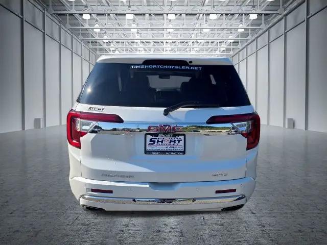 2022 GMC Acadia AWD Denali