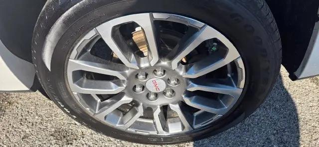 2022 GMC Acadia AWD Denali