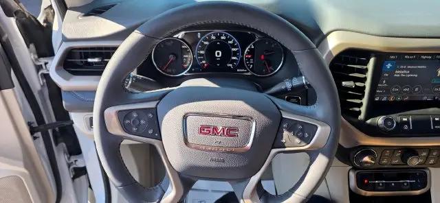 2022 GMC Acadia AWD Denali