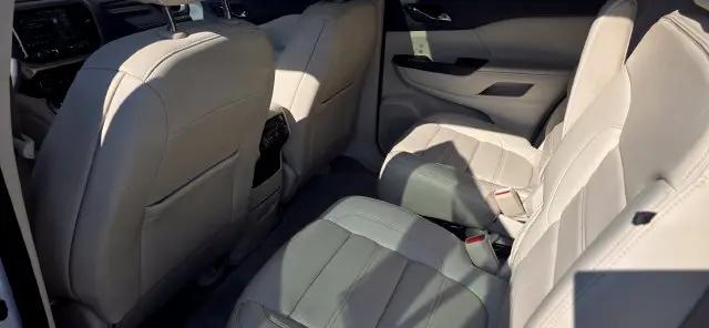 2022 GMC Acadia AWD Denali