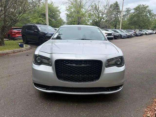 2021 Chrysler 300 Touring