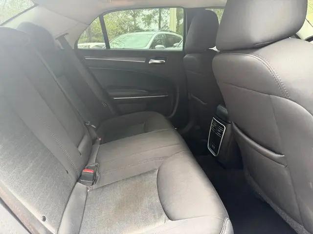 2021 Chrysler 300 Touring