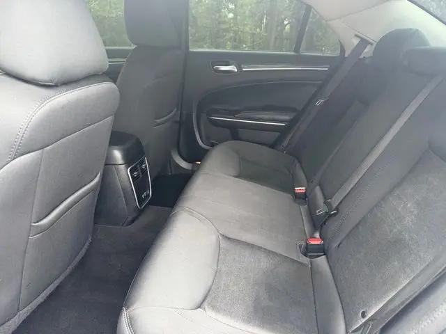 2021 Chrysler 300 Touring