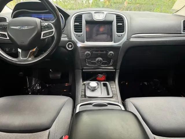 2021 Chrysler 300 Touring