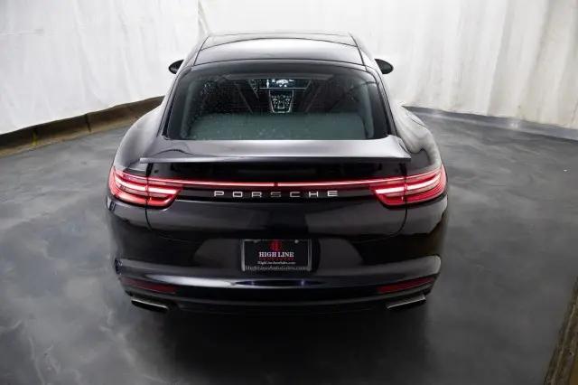 2018 Porsche Panamera 4