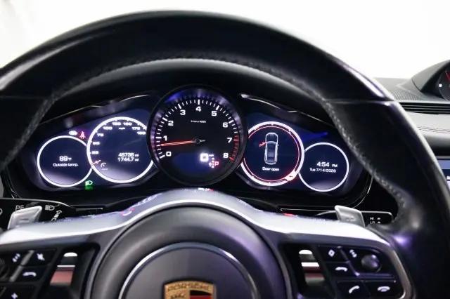 2018 Porsche Panamera 4