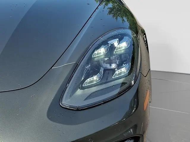 2023 Porsche Panamera Panamera