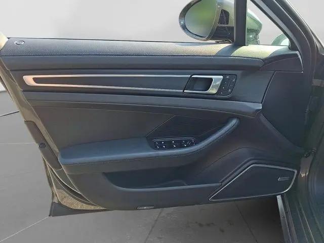 2023 Porsche Panamera Panamera