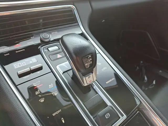 2023 Porsche Panamera Panamera