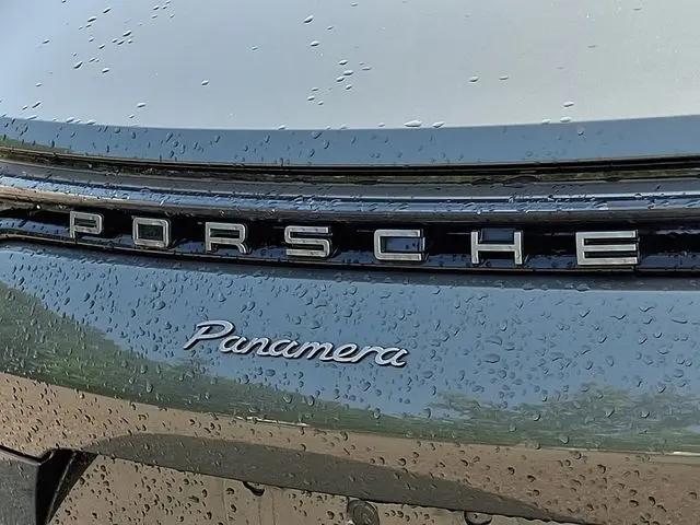 2023 Porsche Panamera Panamera