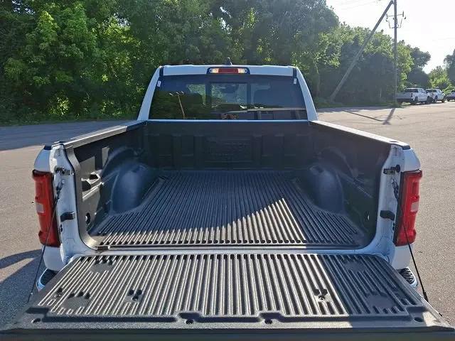 2025 Ram 1500 Big Horn Crew Cab 4x4 57 Box