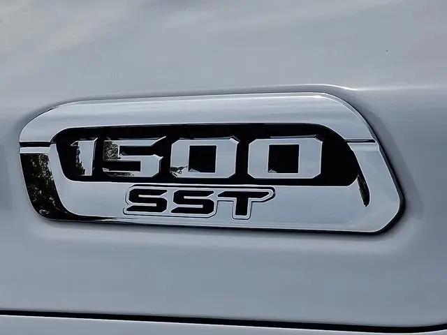 2025 Ram 1500 Big Horn Crew Cab 4x4 57 Box