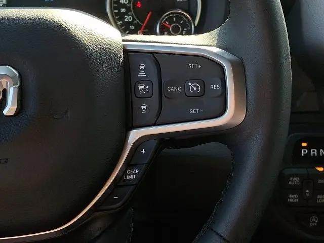 2025 Ram 1500 Big Horn Crew Cab 4x4 57 Box