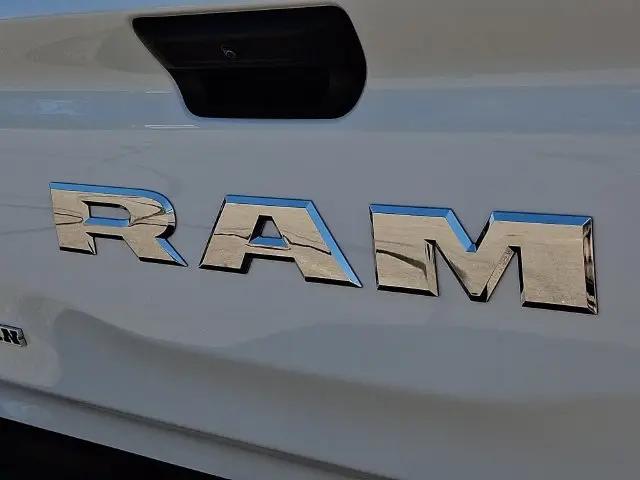 2025 Ram 1500 Big Horn Crew Cab 4x4 57 Box