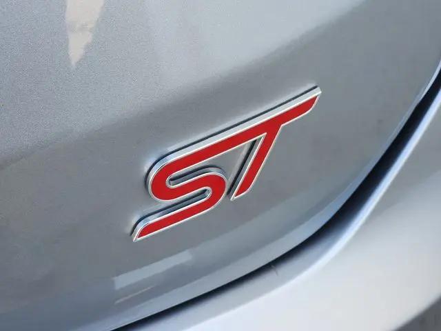 2024 Ford Edge ST
