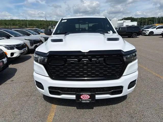 2026 Ram 1500 Express Crew Cab 4x4 57 Box