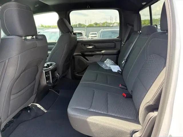 2026 Ram 1500 Express Crew Cab 4x4 57 Box