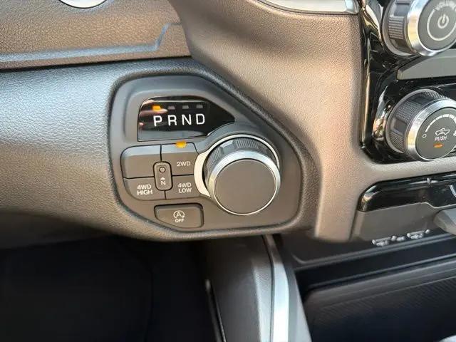 2026 Ram 1500 Express Crew Cab 4x4 57 Box