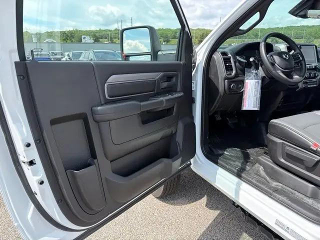 2026 Ram 5500 Tradesman/Big Horn