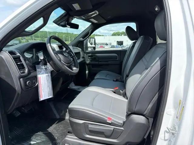 2026 Ram 5500 Tradesman/Big Horn