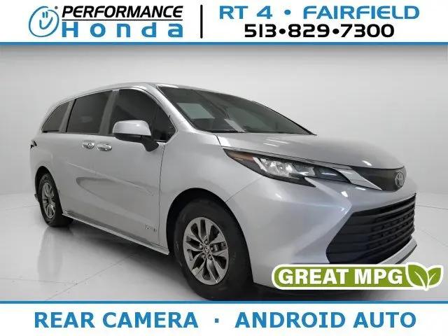 2021 Toyota Sienna XLE for sale near Fairfield, OH