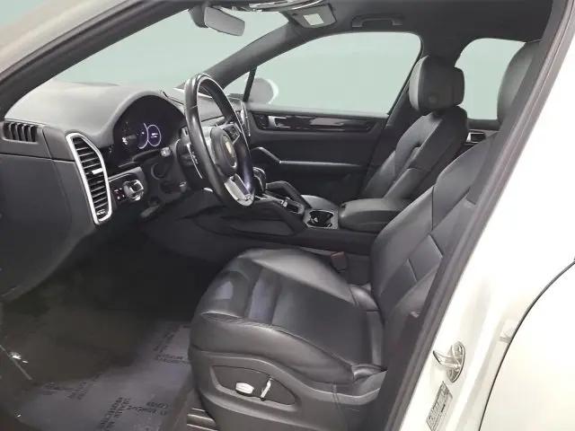 2020 Porsche Cayenne Cayenne
