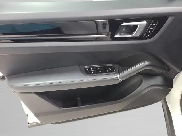 2020 Porsche Cayenne Cayenne