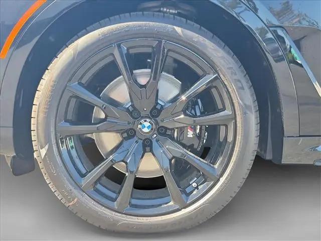 2027 BMW X7 M60i