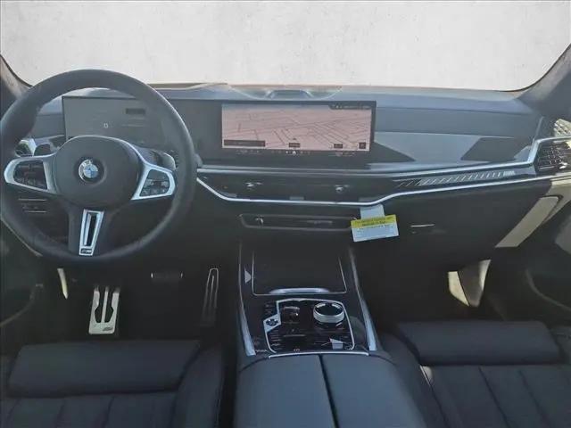 2027 BMW X7 M60i