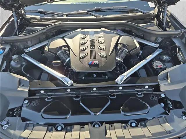 2027 BMW X7 M60i