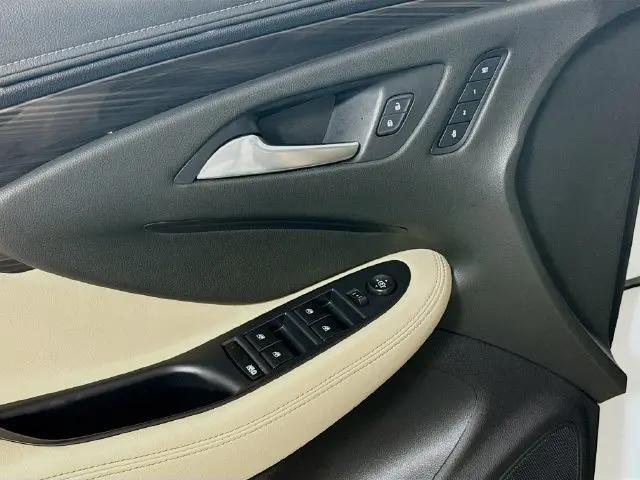2020 Buick Envision FWD Essence