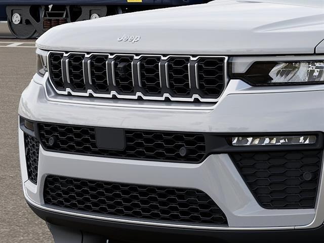 New 2026 Jeep Grand Cherokee Limited 4x4 For Sale in East Hanover, NJ