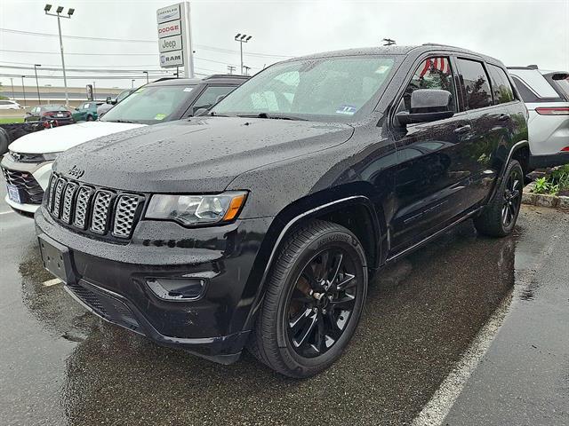 Used 2019 Jeep Grand Cherokee Altitude 4x4 For Sale in East Hanover, NJ
